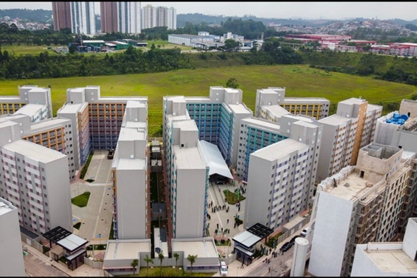Casa Paulista entrega 432 apartamentos e regulariza 1.304 imóveis em Embu das Artes