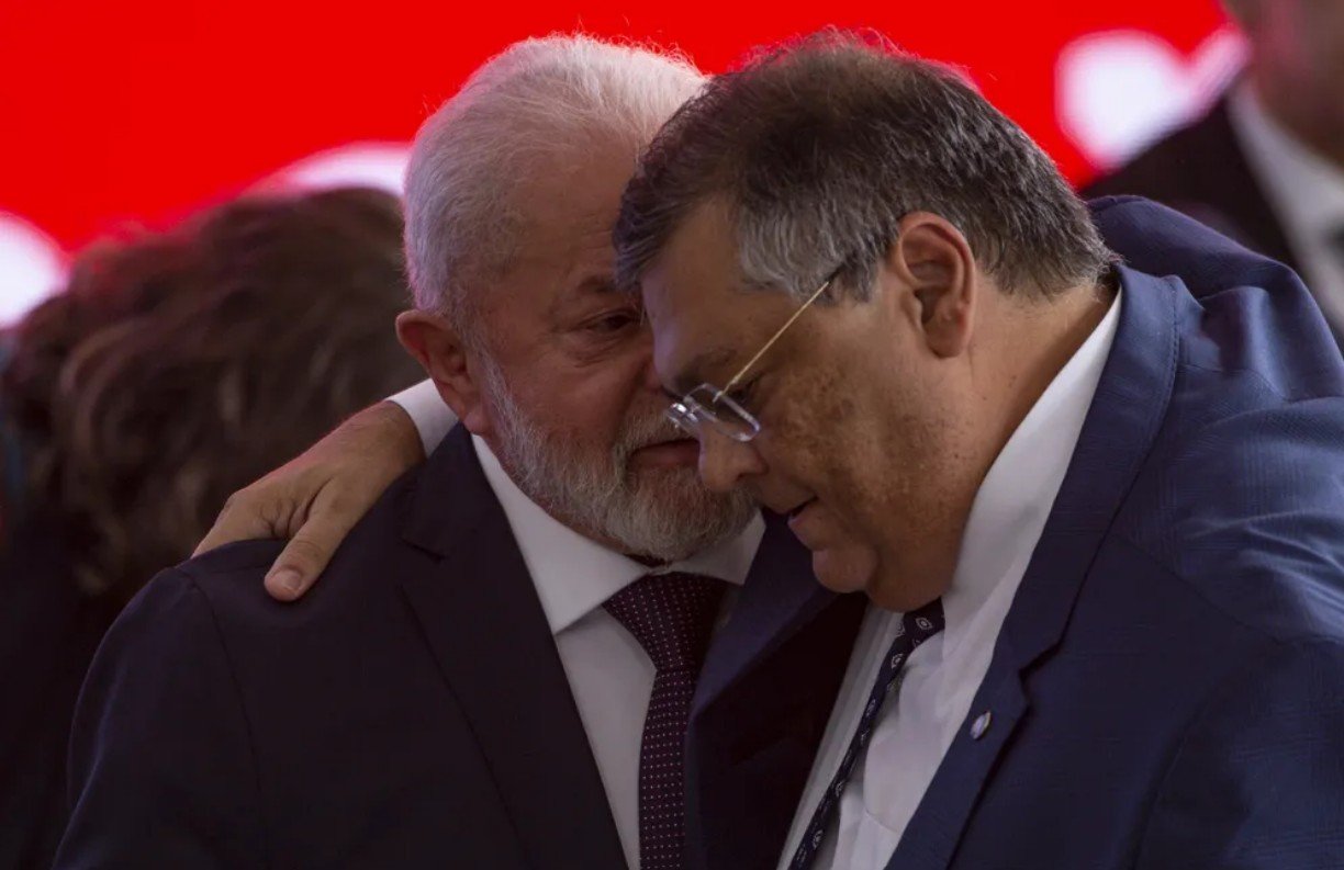 Nova cúpula do Congresso pretende pressionar Lula por ministérios e emendas