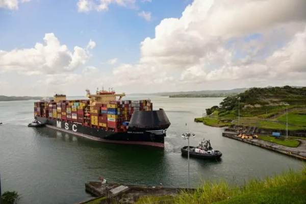 Panamá recua, se afasta da China e EUA comemoraram; Trump diz ainda não estar ‘feliz’, mas admite concessões