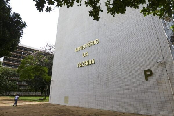 CVM investiga presidente da Fiesp por suspensão de registro da Springs Global