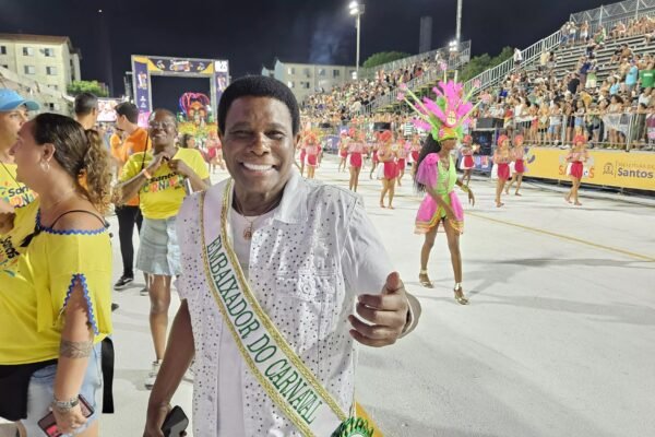 Prestes a se despedir da Sapucaí, Neguinho da Beija-Flor vai continuar no Carnaval de Santos, SP