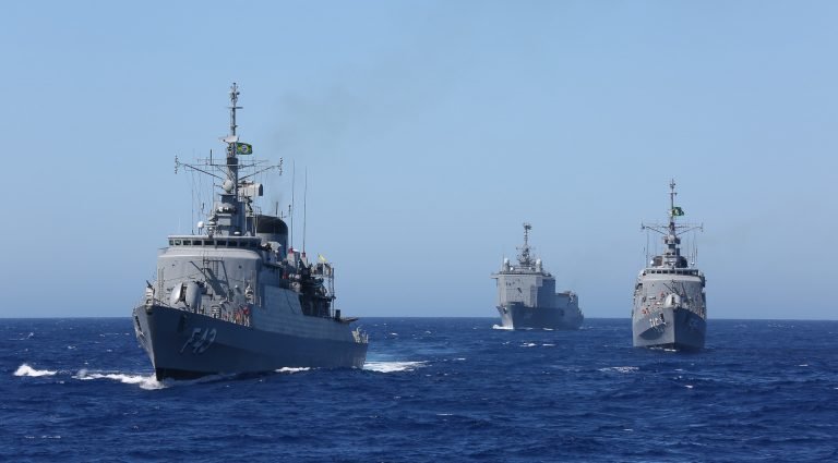 Projeto do governo busca ampliar universo de candidatos à Marinha