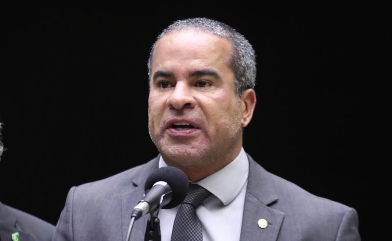 Projeto determina que exames de triagem para transplantes sejam realizados por laboratório público
