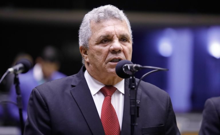 Projeto quer evitar aumento do som durante propaganda no rádio e na televisão