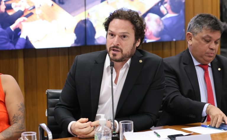Líder do PRD quer evitar polarização e continuar focando na defesa do bem-estar animal