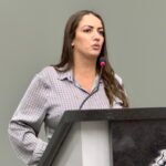 Vereadora Aline Santos Enfrenta a Própria Base e Defende Projeto que combate enchentes em Embu das Artes Vereadora Aline Santos Enfrenta a Própria Base e Defende Projeto que combate enchentes em Embu das Artes