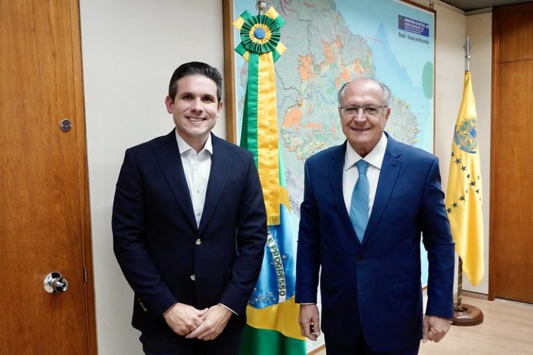 Hugo Motta vai levar aos líderes demanda do governo para votar projetos sobre exportação