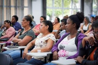 Reunião de acolhimento destaca a importância dos bolsistas da Frente de Trabalho e estagiários da Educação