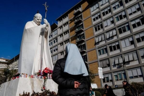 Digno de um pontífice: o hospital romano que cuida do Papa Francisco