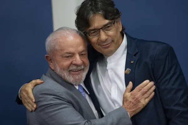 IBGE: Pochmann ignorou parecer da Procuradoria Federal sobre fundação