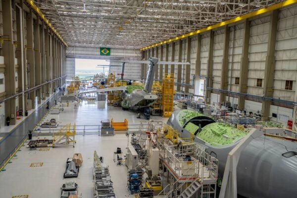 Embraer vende 20 aviões para companhia aérea japonesa por US$ 1,6 bi