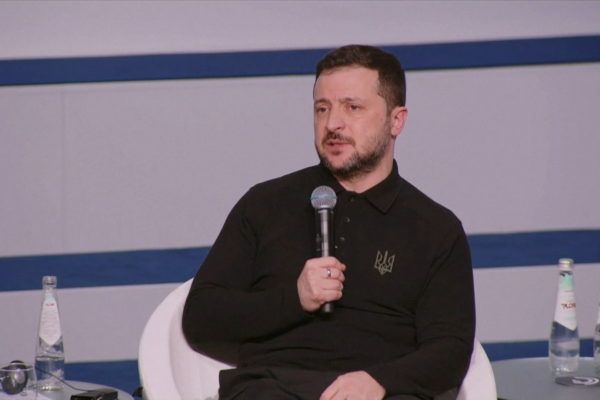 Zelensky pede a criação de um exército europeu e diz que antiga relação da Europa com os EUA está acabada