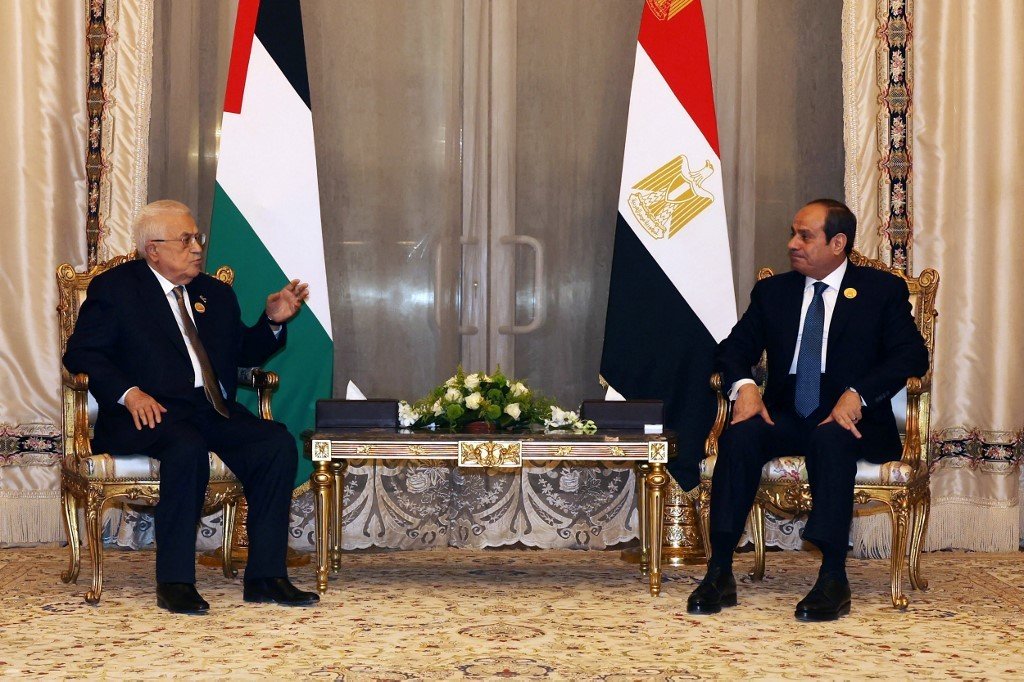 Países árabes aprovam plano alternativo ao de Trump para reconstrução de Gaza