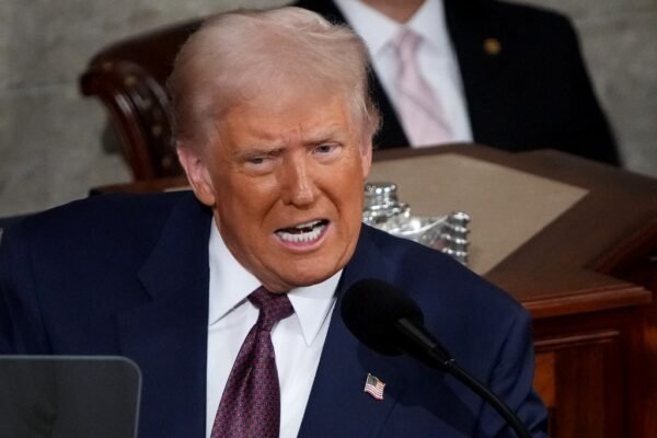 Brasil precisará equilibrar postura ‘firme’ e ao mesmo tempo ‘cuidadosa’ com EUA após discurso de Trump, dizem diplomatas