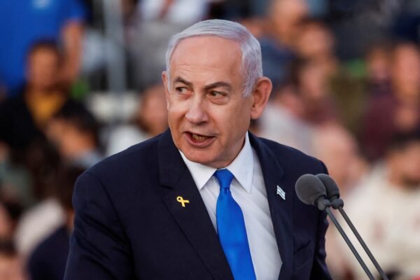 Israel vai seguir em negociações com o Hamas ‘somente sob fogo’, afirma Netanyahu