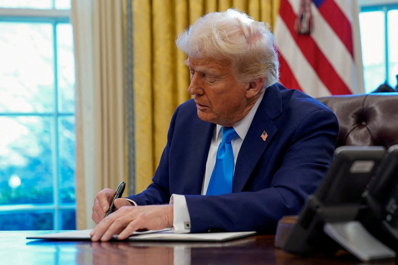 Trump muda regra eleitoral por decreto e cita Brasil como bom exemplo