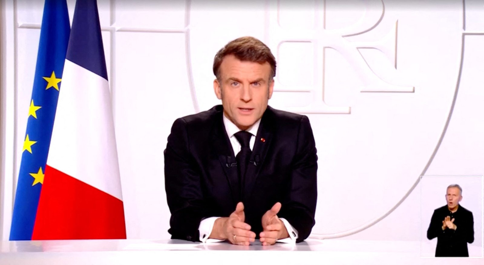 Macron defende colocar arsenal nuclear francês à disposição de aliados: ‘A ameaça russa existe e afeta os países da Europa’