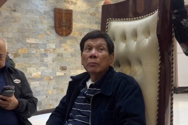 Rodrigo Duterte foi ‘sequestrado’ e está ‘doente demais para testemunhar’, diz defesa do ex-presidente das Filipinas em Haia