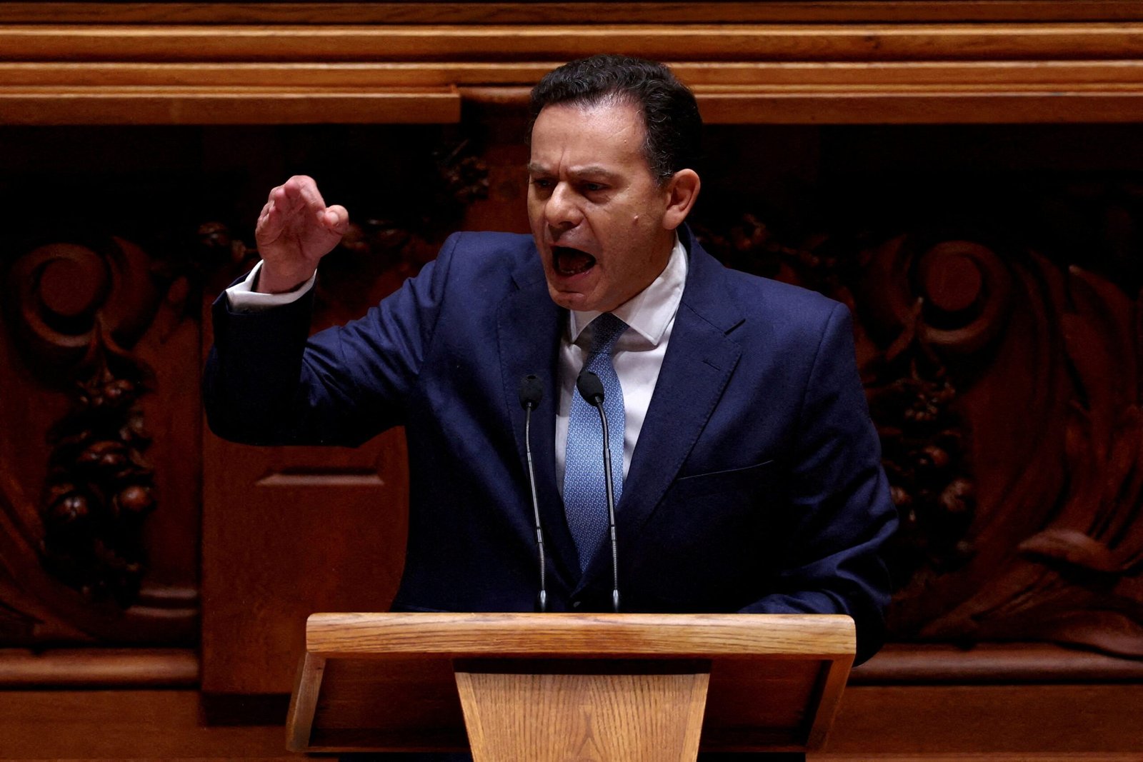 Montenegro, primeiro-ministro de Portugal, perde voto de confiança; presidente decidirá sobre dissolução do Parlamento e novas eleições