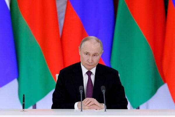 Kremlin fala em ‘otimismo cauteloso’ por proposta dos EUA; enviado especial transmitirá mensagem de Putin a Trump