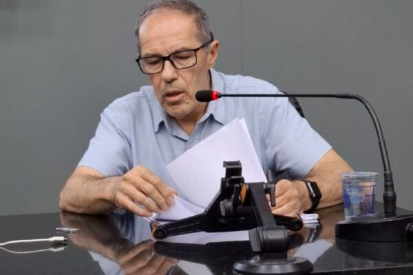 Secretário Réu na ‘Operação Prato Feito’ se Esquiva de Explicar Crise em Embu das Artes