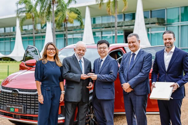 Lula diz que ganhar carro da Toyota seria ‘corrupção’