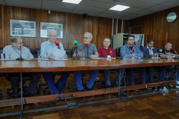 Mototáxi, políticas para mulheres, segurança pública e diálogo com a população são destaques do Programa Entrevista Coletiva