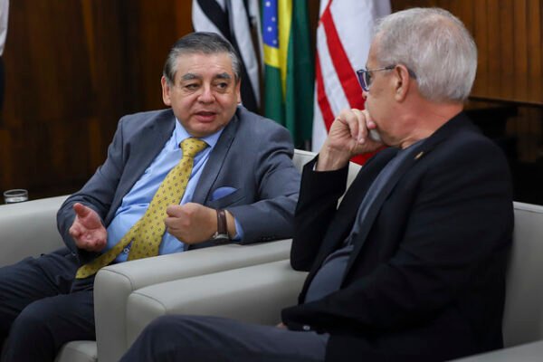 Cônsul-geral do Chile visita a Câmara Municipal de São Paulo