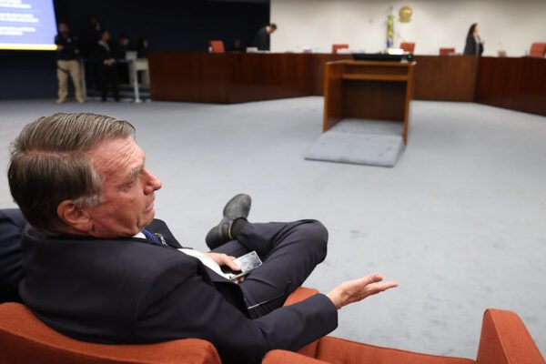 Carol De Toni, sobre Bolsonaro: ‘Maior perseguição política e jurídica do país’