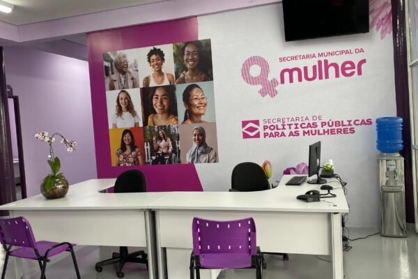 Prefeitura entrega sede da Secretaria da Mulher reformada e amplia serviços