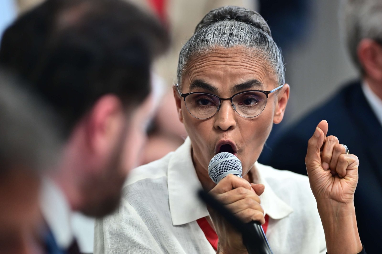 Senador explica fala sobre Marina depois de repercussão