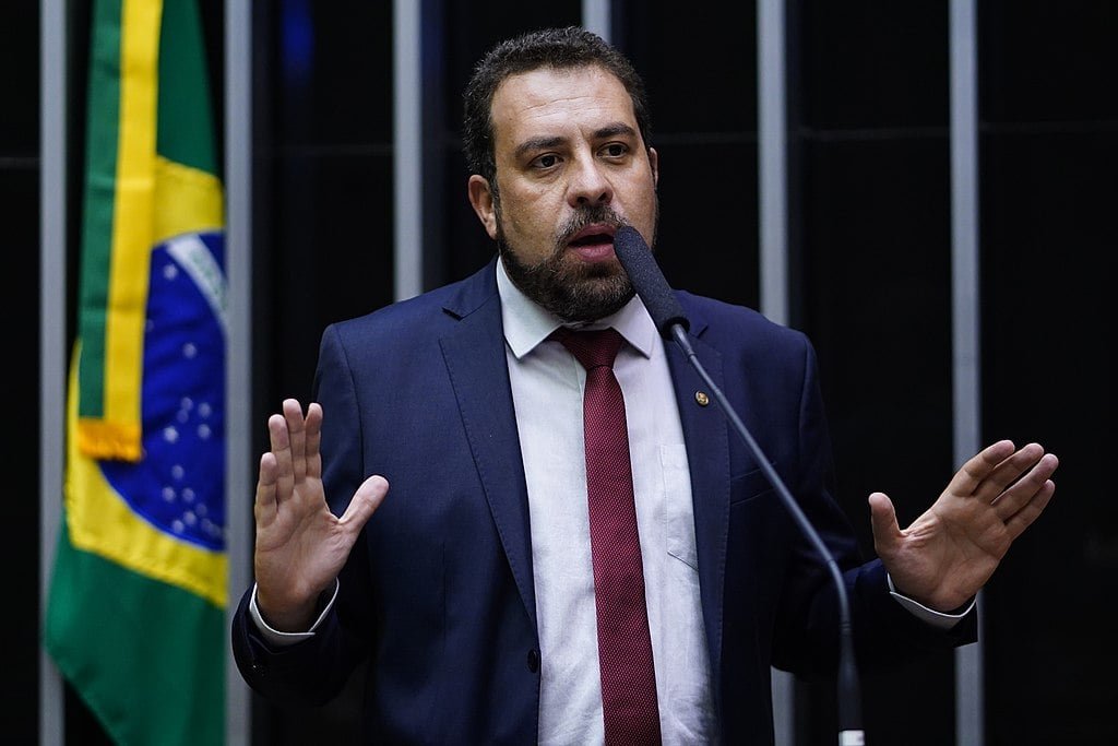 Psol tem racha interno, e parlamentares se ofendem: ‘Mentiroso’, ‘palhaço’