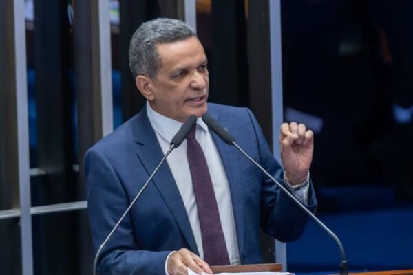 Senador quer endurecer penas para traficantes armados