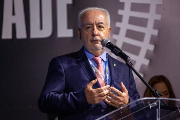 Ferrogrão, projeto ambicioso do PT, deve ficar para depois de 2026