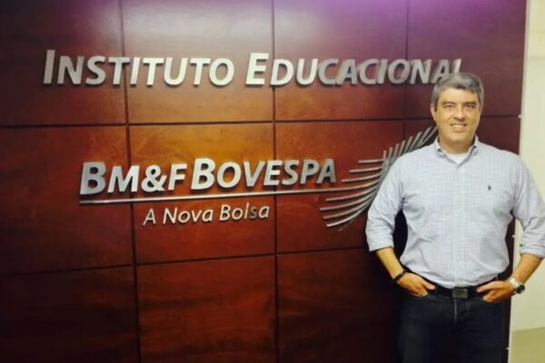 ‘O Ogro de Wall Street’: como a compulsão por livros criou o maior trader do Brasil 