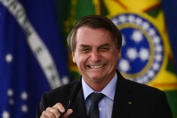 Governo Lula destina quase 80% da verba de publicidade a apenas 5 agências
