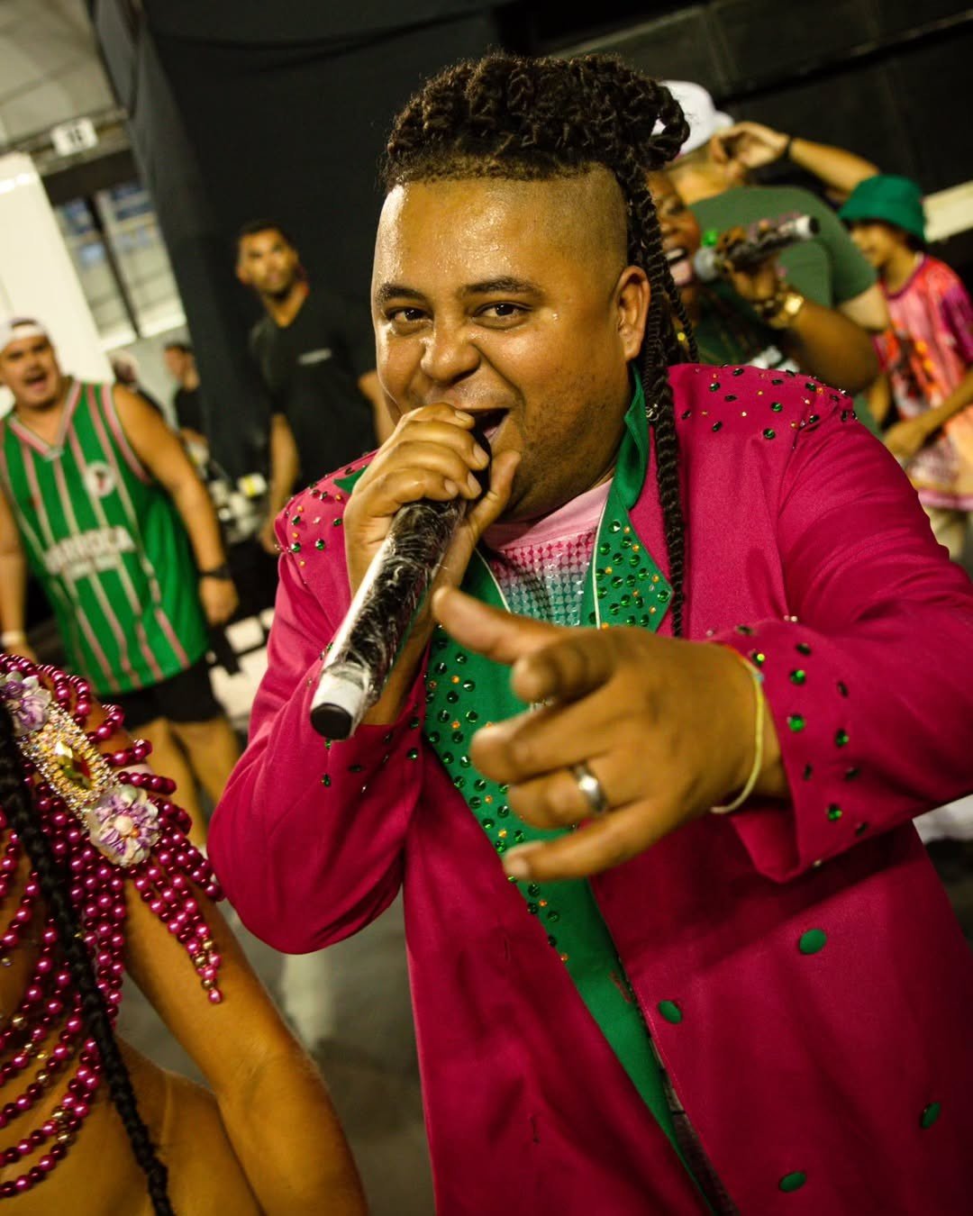 Baixada em Pauta #223: Chris Santos conta os bastidores da contratação para a Barroca Zona Sul e os desafios do samba no carnaval