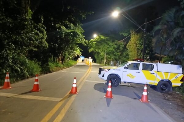 DER interdita ponte entre Santos e Cubatão, SP, por risco estrutural