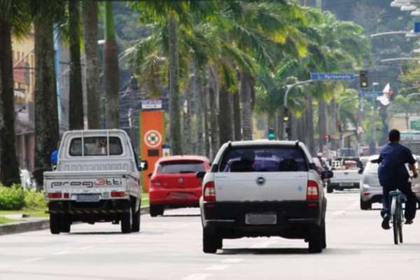 Sabesp prepara canteiro na Avenida Ana Costa para obras de esgoto; via terá pontos de interdição