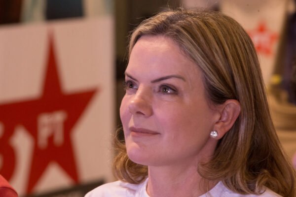 Edinho Silva critica uso de reunião com Lula para disputa interna no PT