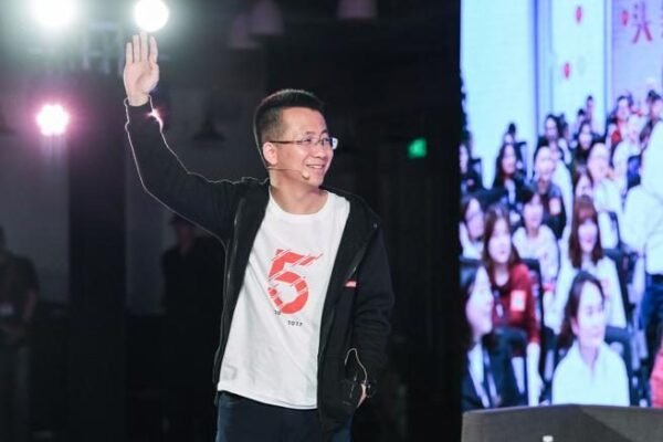 Zhang Yiming, controlador do TikTok, se torna a pessoa mais rica da China