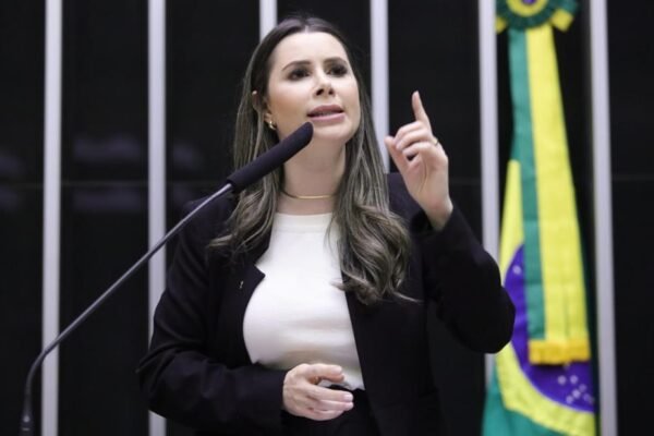 Deputados questionam TSE sobre descarte de quase 200 mil urnas eletrônicas