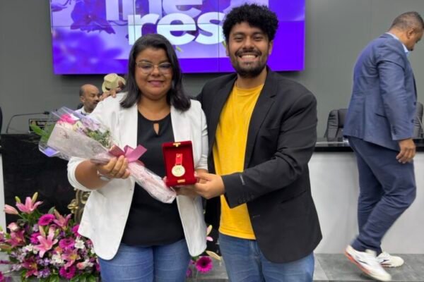Câmara de Embu das Artes Realiza Sessão Solene em Homenagem ao Mês da Mulher