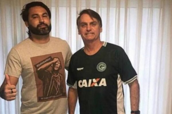 Léo Índio está em Puerto Iguazú, na fronteira da Argentina com o Brasil, diz defesa Léo Índio está em Puerto Iguazú, na fronteira da Argentina com o Brasil, diz defesa