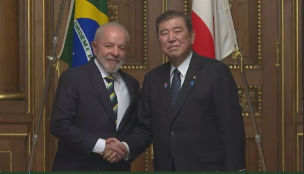 Lula se reúne em Tóquio com primeiro-ministro do Japão