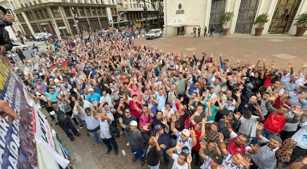 Dados comprovam: Brasil é um ‘paraíso sindical’