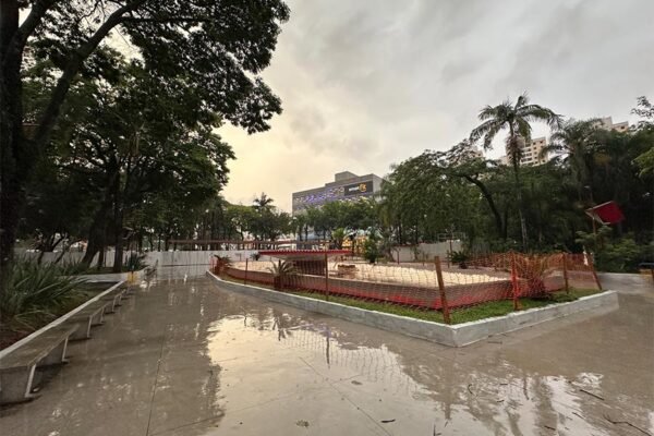Taboão da Serra: Prefeitura retoma obras da Praça Nicola Vivilechio; novo projeto prevê remoção da fonte luminosa
