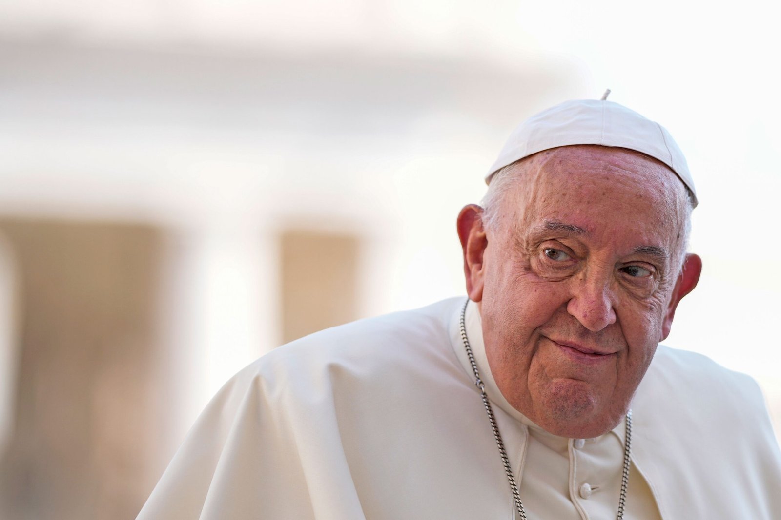 Papa Francisco teve noite tranquila, diz Vaticano