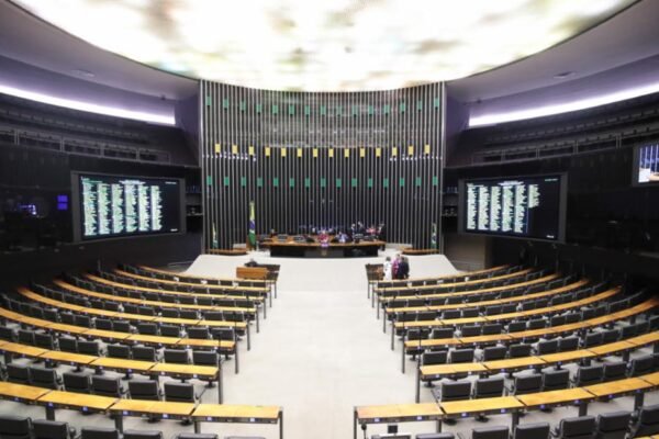 PCdoB, Psol e PSB: os deputados que devem ser ‘eleitos’ com veredito do STF