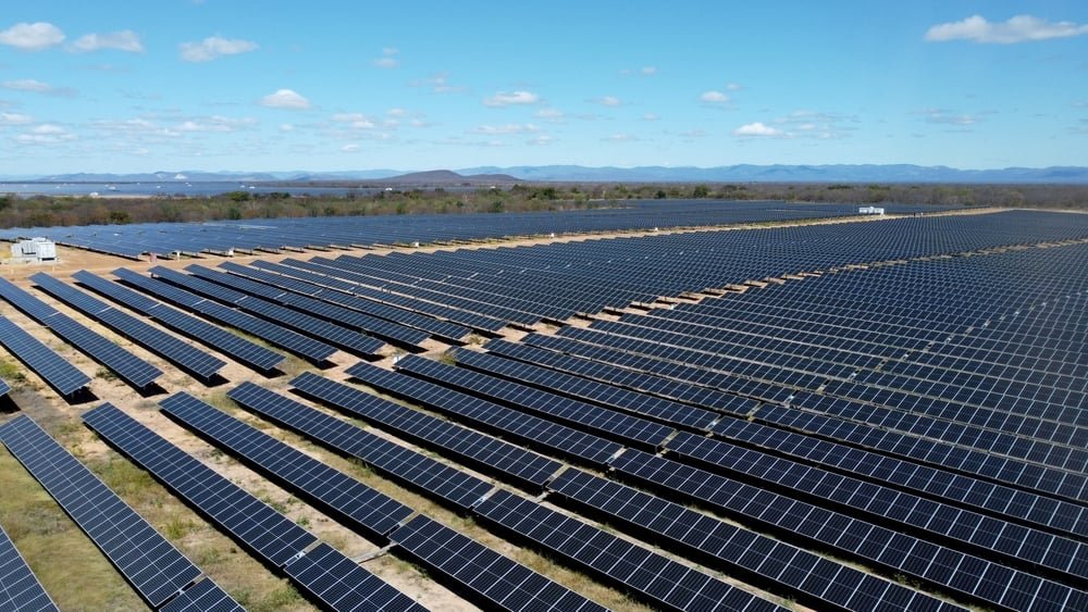 Governo forma grupo para solucionar cortes de energia em usinas eólicas e solares